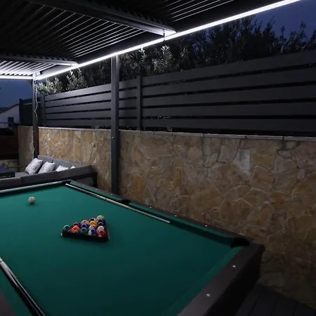 Willa Luxury Lana Apt, Seaview Terrace, Large Outdoor Space, Bbq *